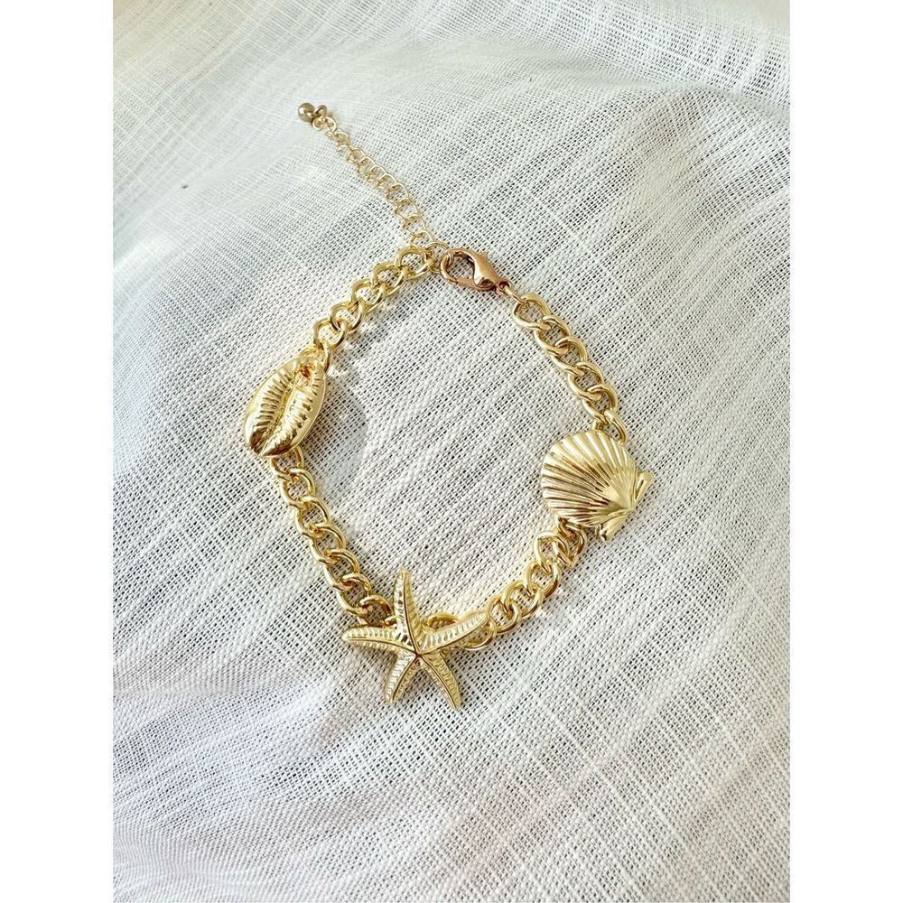 Call chain link, starfish, and sea shell bracelet
